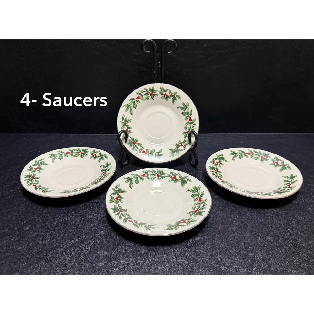 VTG-Set of 20 Formalities by Baum Bros Holly Dinner Plates–Christmas Dinnerware